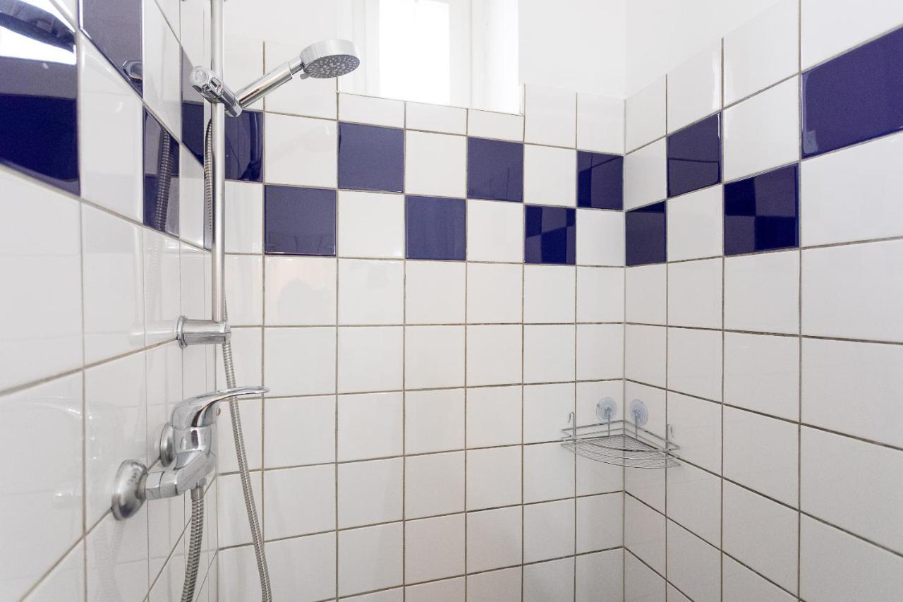 شقة French Balcony - 45M² - Szeneviertel فيينا المظهر الخارجي الصورة