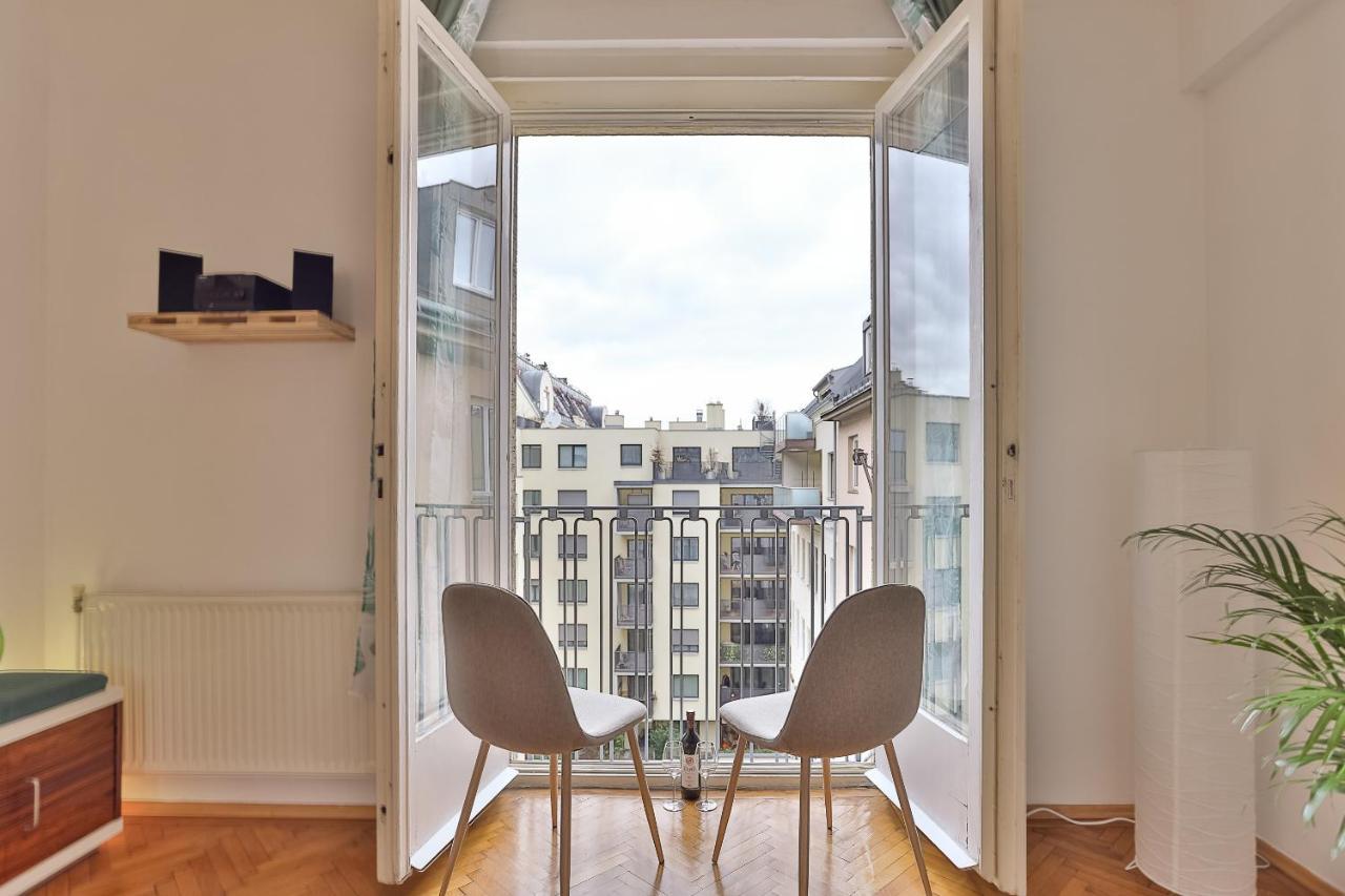 شقة French Balcony - 45M² - Szeneviertel فيينا المظهر الخارجي الصورة