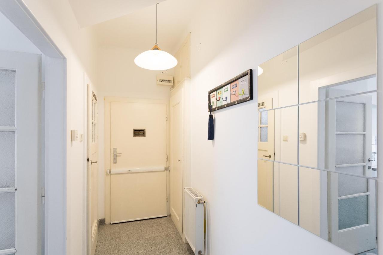 شقة French Balcony - 45M² - Szeneviertel فيينا المظهر الخارجي الصورة
