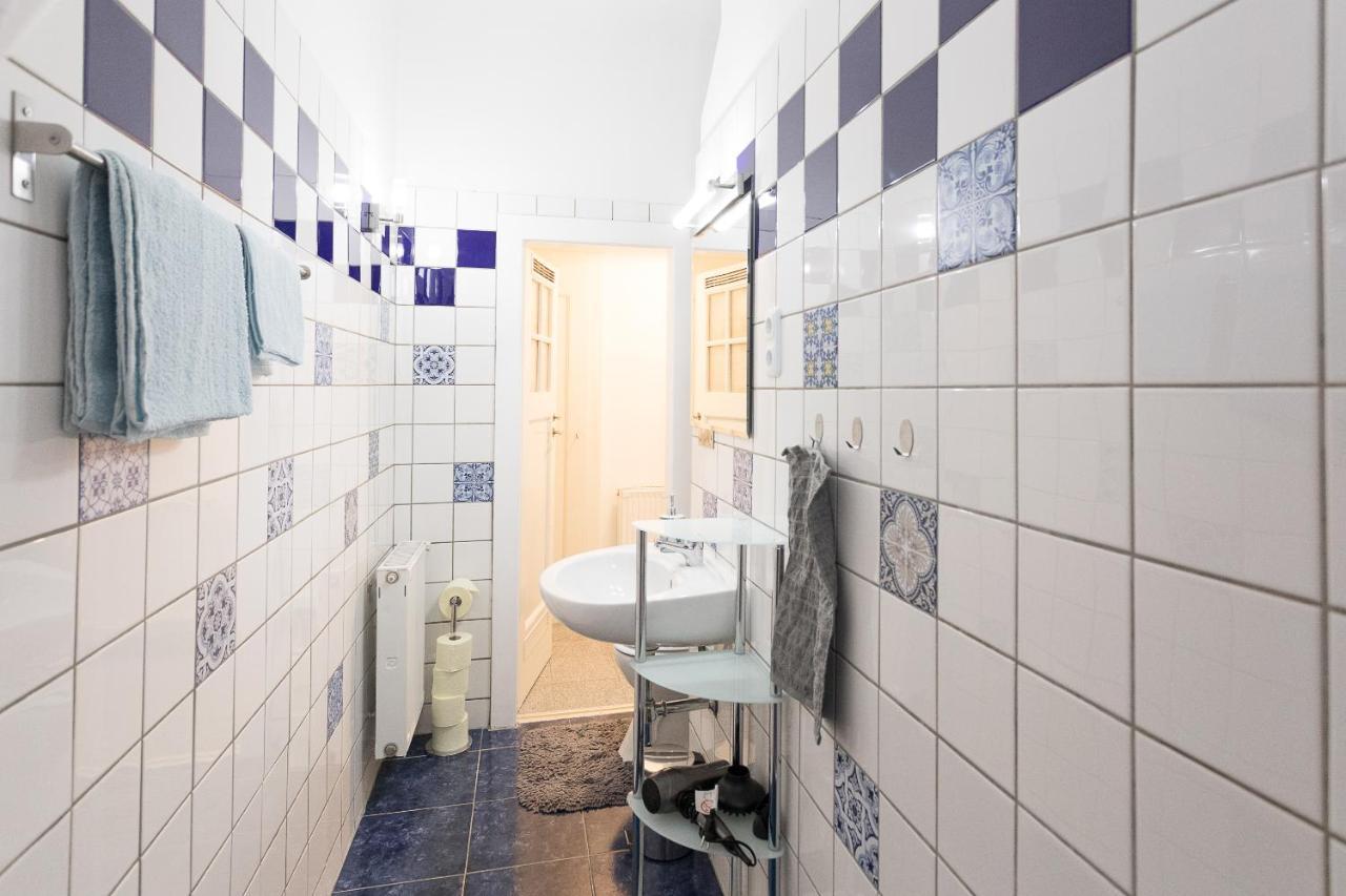 شقة French Balcony - 45M² - Szeneviertel فيينا المظهر الخارجي الصورة