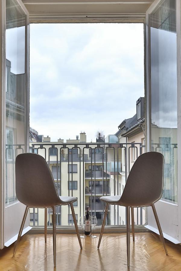 شقة French Balcony - 45M² - Szeneviertel فيينا المظهر الخارجي الصورة