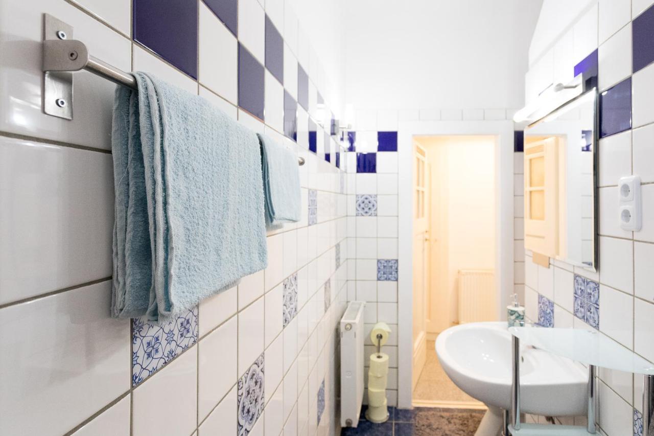 شقة French Balcony - 45M² - Szeneviertel فيينا المظهر الخارجي الصورة