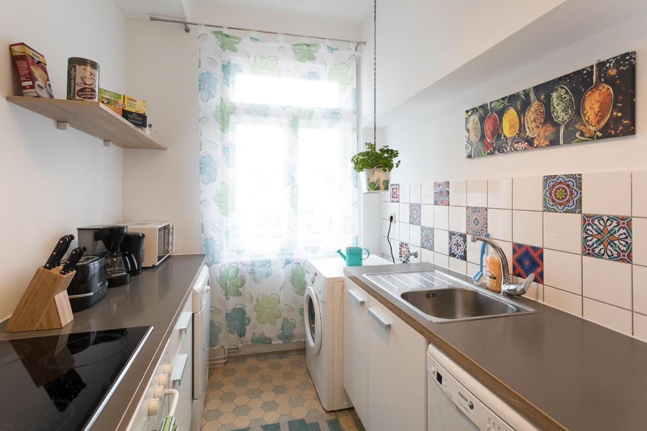 شقة French Balcony - 45M² - Szeneviertel فيينا المظهر الخارجي الصورة